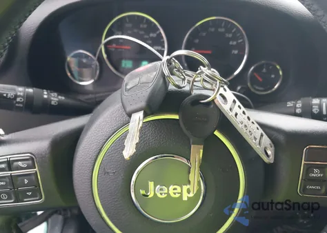 2014 Jeep Wrangler Unlimited Sahara z USA, uszkodzony, nr VIN 1C4BJWEG4EL152805